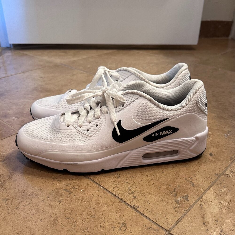 Nike Air Max Men's White Black Athletic Shoes
